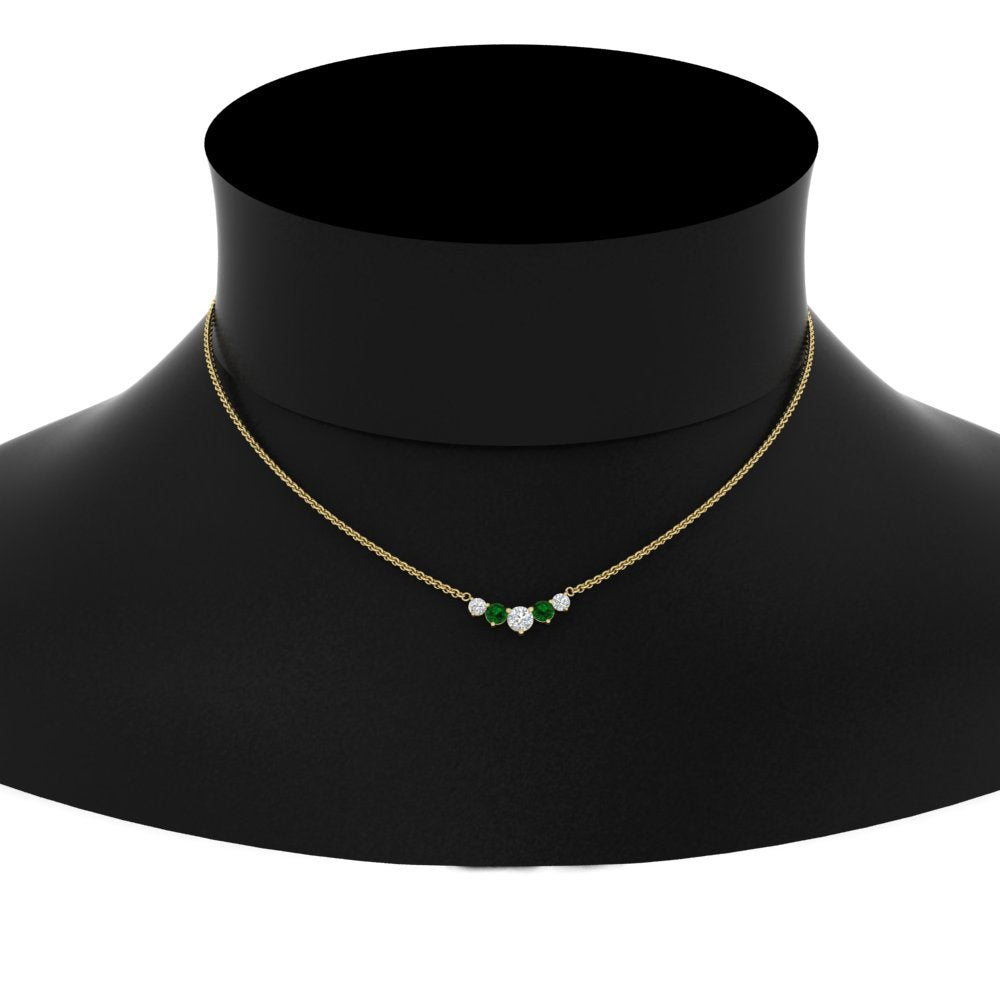 0.75 Carat Graduating Round Diamond Pendant