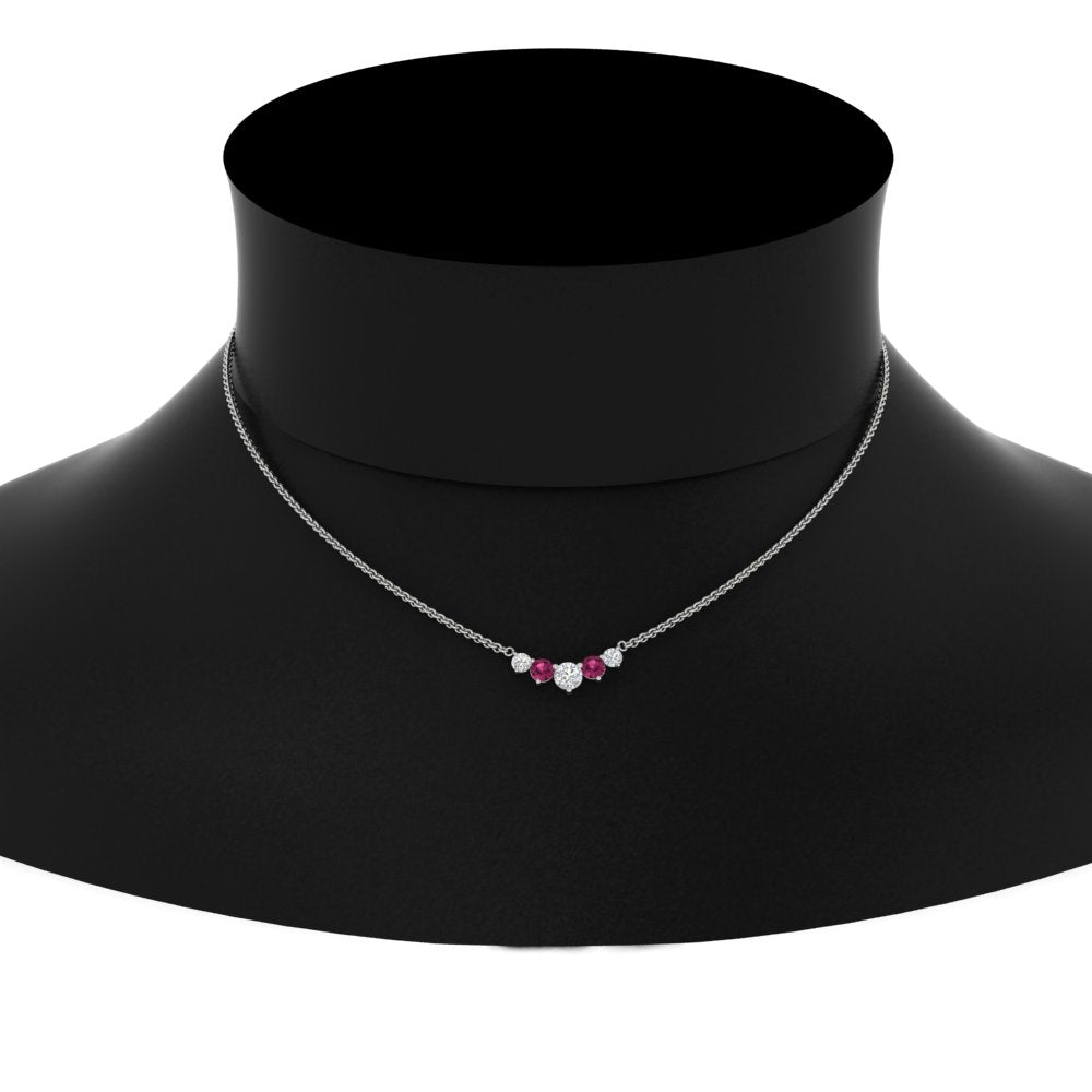 0.75 Carat Graduating Round Diamond Pendant