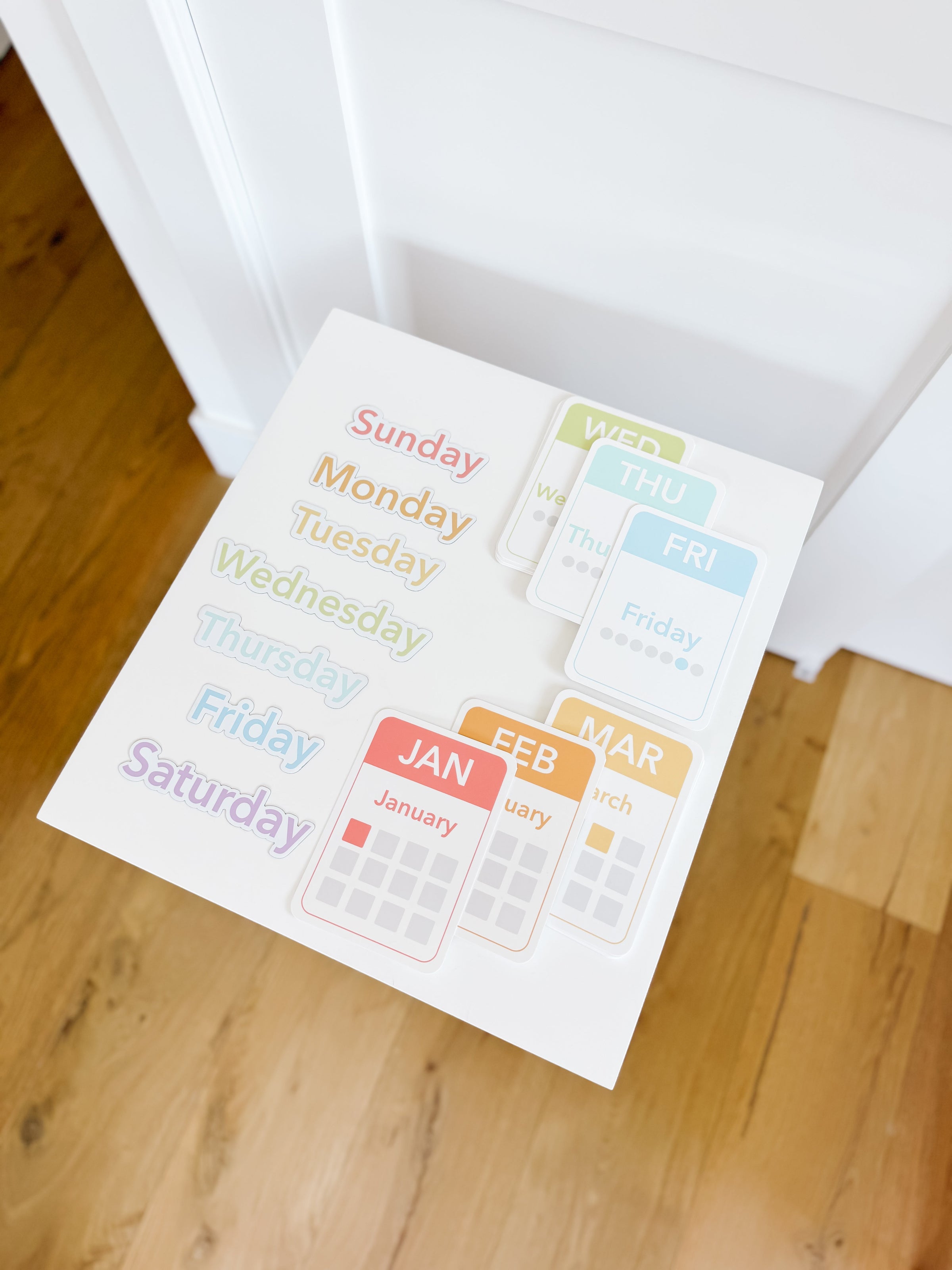 Calendar (Days, Months, Seasons) Flashcards and Magnets
