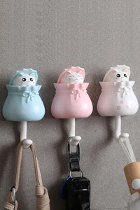 MEACAOFG Crayon Shin-chan Keychain Funny Little Toys