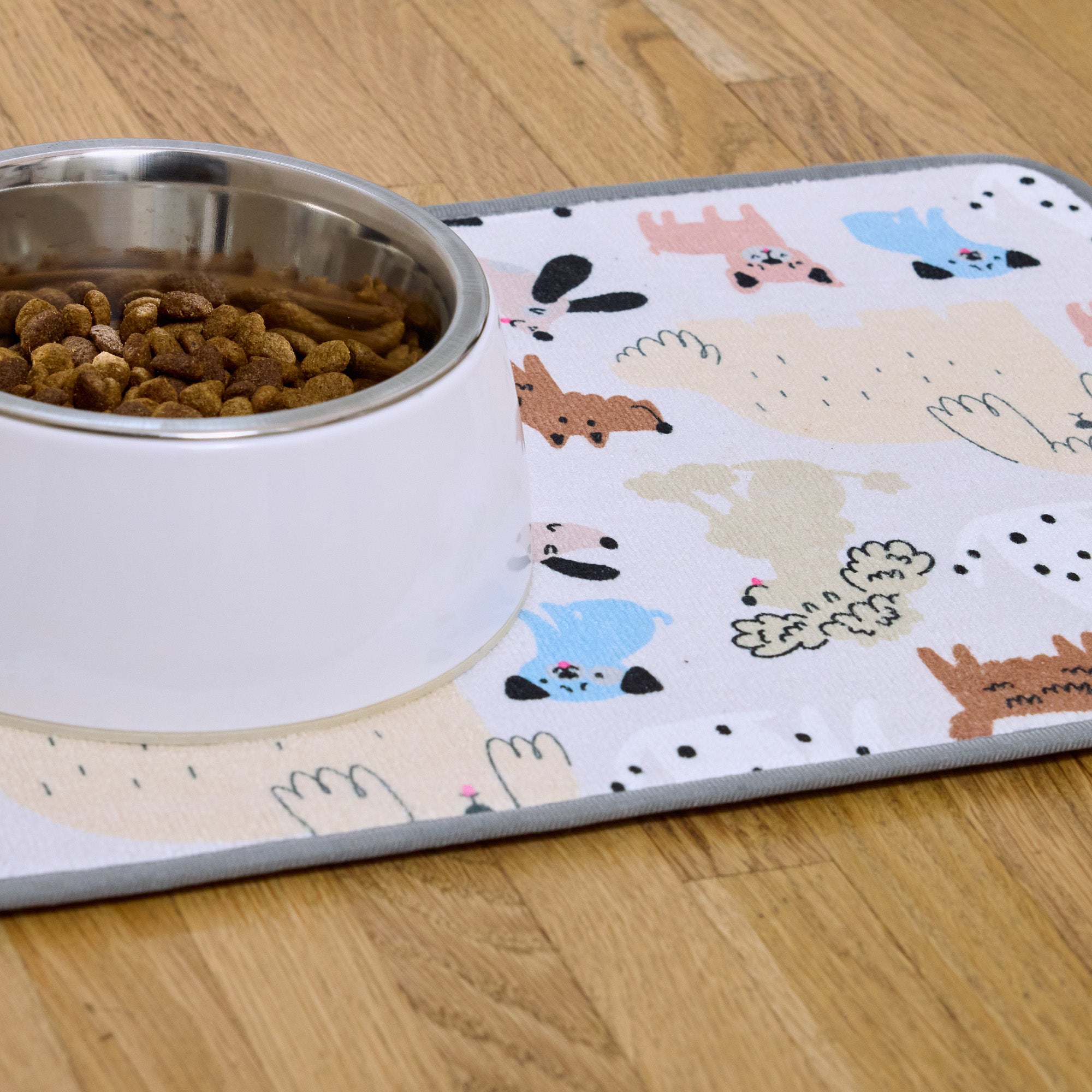 Pooches & Pups Pet 
Bowl Mat