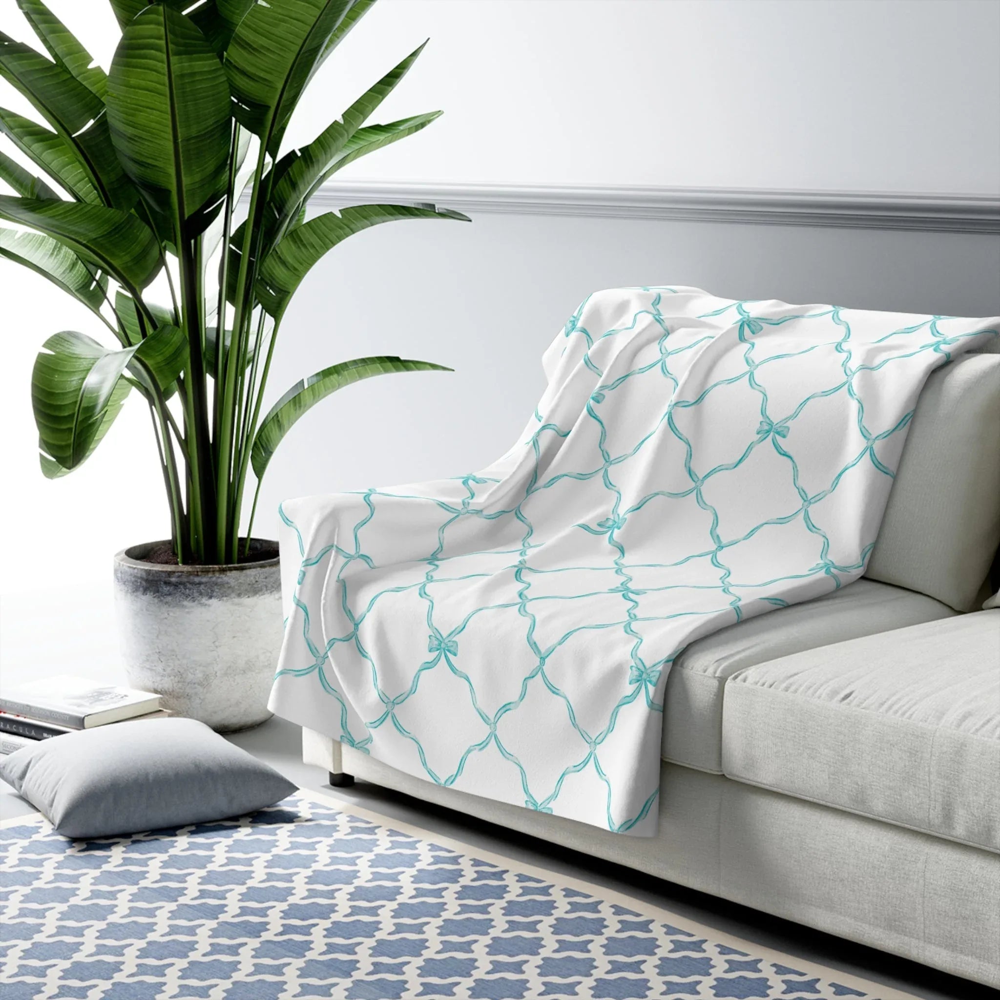 Three Bees Trellis Bow Cozy Sherpa Fleece Blanket - Aqua - BIG FRENCHIES