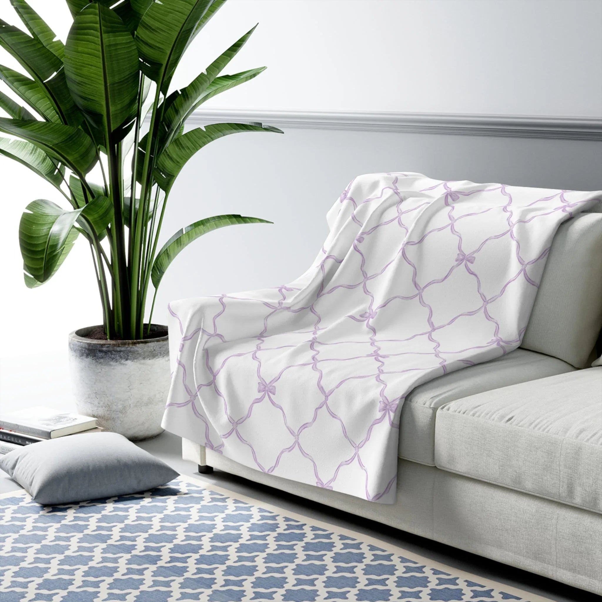 Three Bees Trellis Bow Cozy Sherpa Fleece Blanket - Lavender - BIG FRENCHIES