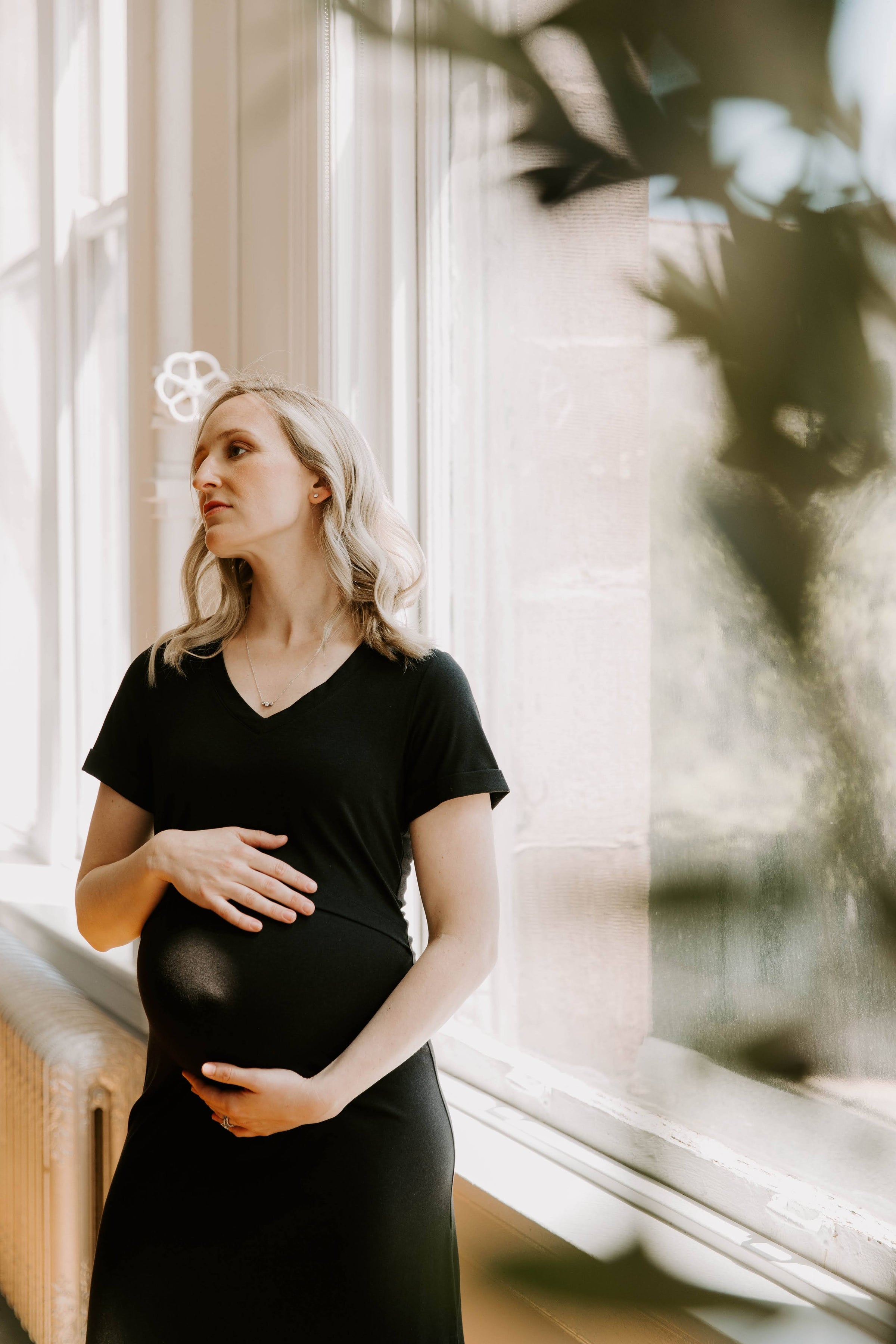 Everyday Breastfeeding Dress - Black