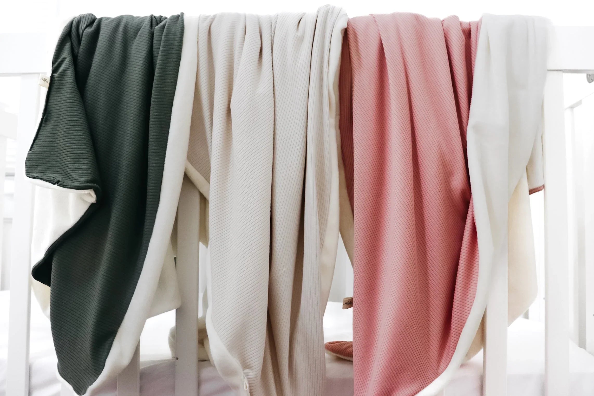 Peony Ribbed Toddler Blanket - BIG FRENCHIES