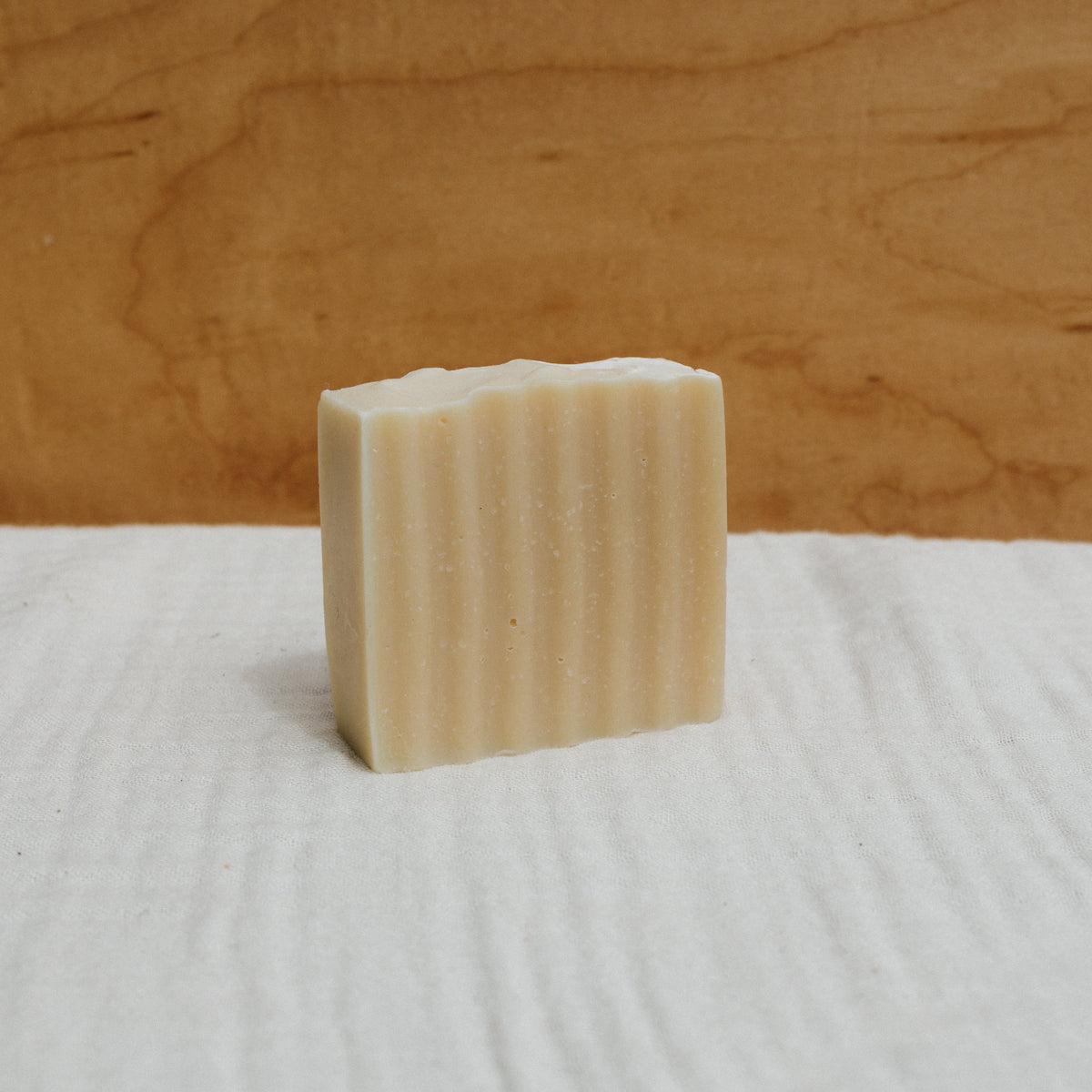 the honeybee tallow soap bar - BIG FRENCHIES