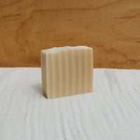 the honeybee tallow soap bar - BIG FRENCHIES