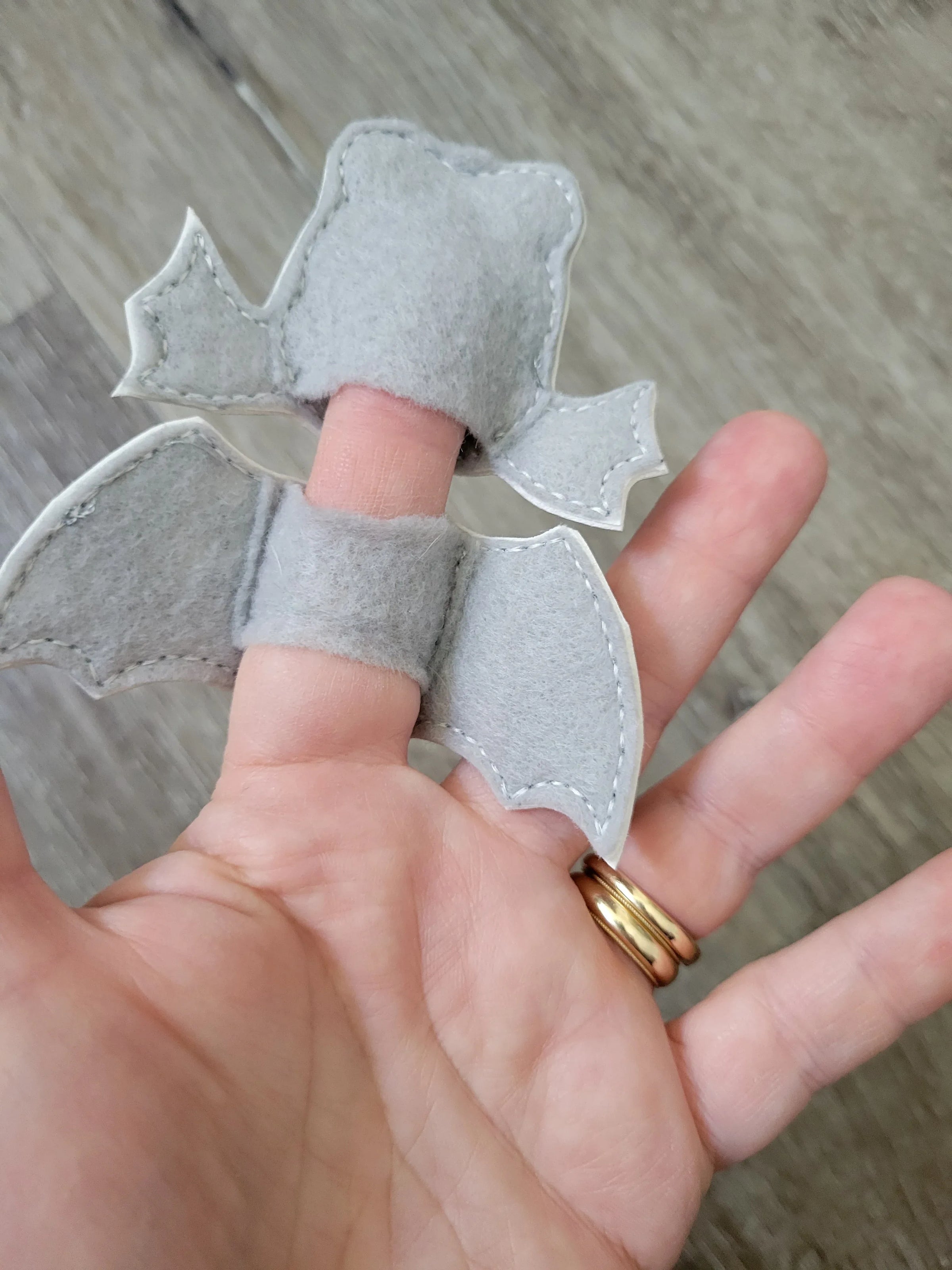 Dragon Finger Puppets, Children's Pretend Play Toys, Gift for Storytellers - BIG FRENCHIES