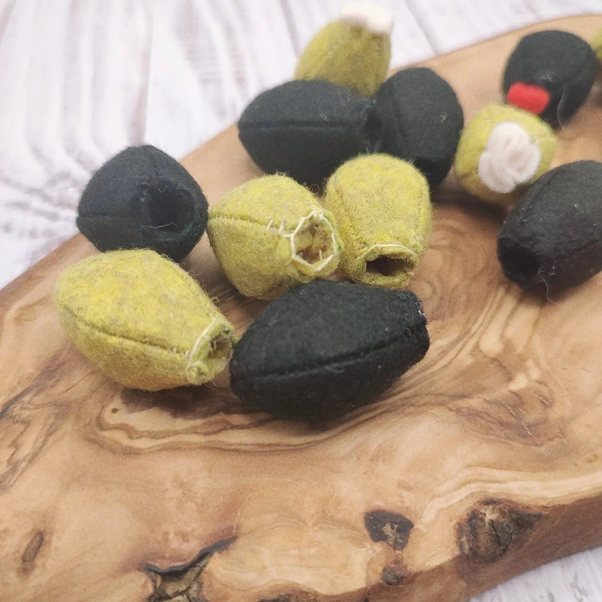 Felt olives (whole and stuffed) - BIG FRENCHIES