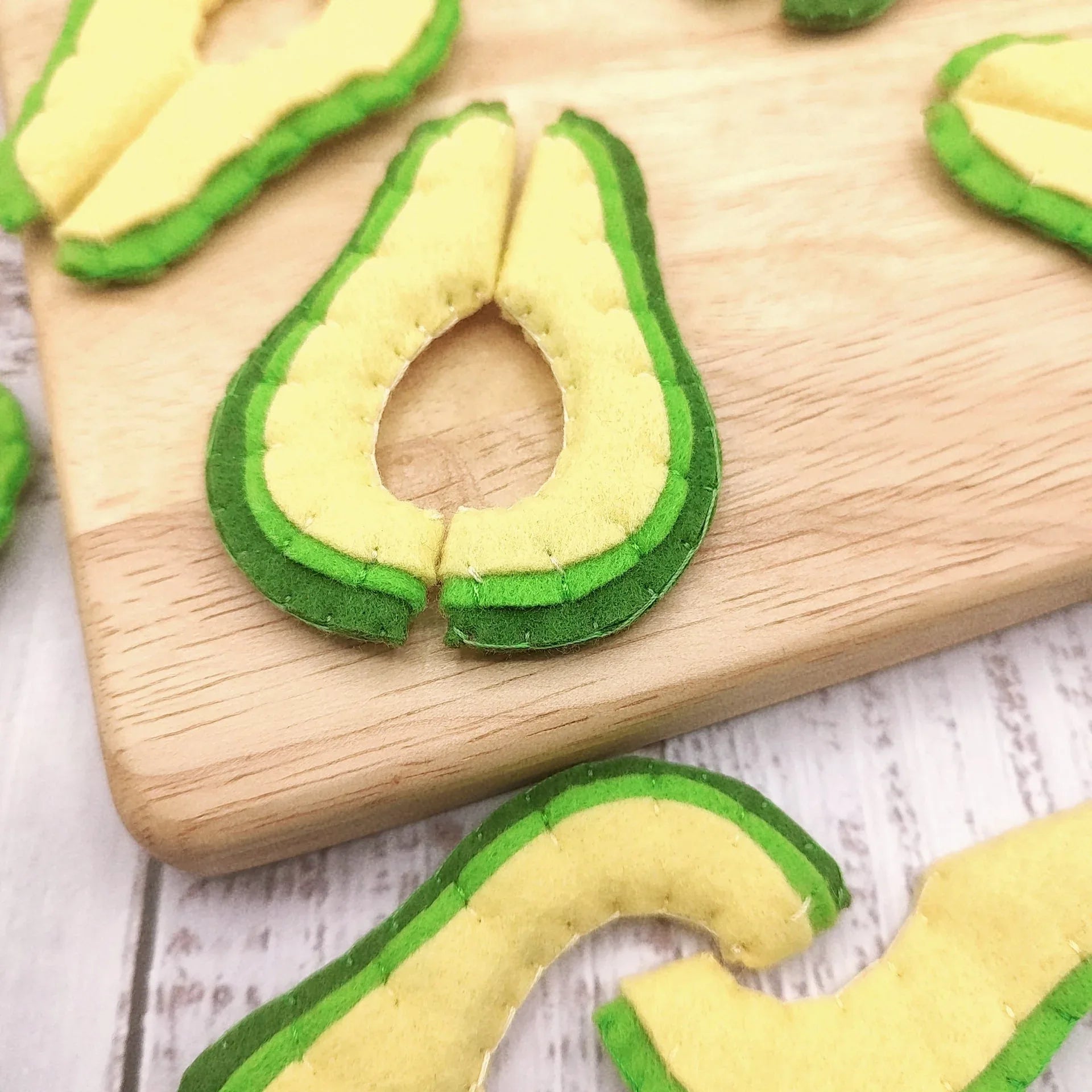 Avocado slice felt play food vegetable - BIG FRENCHIES