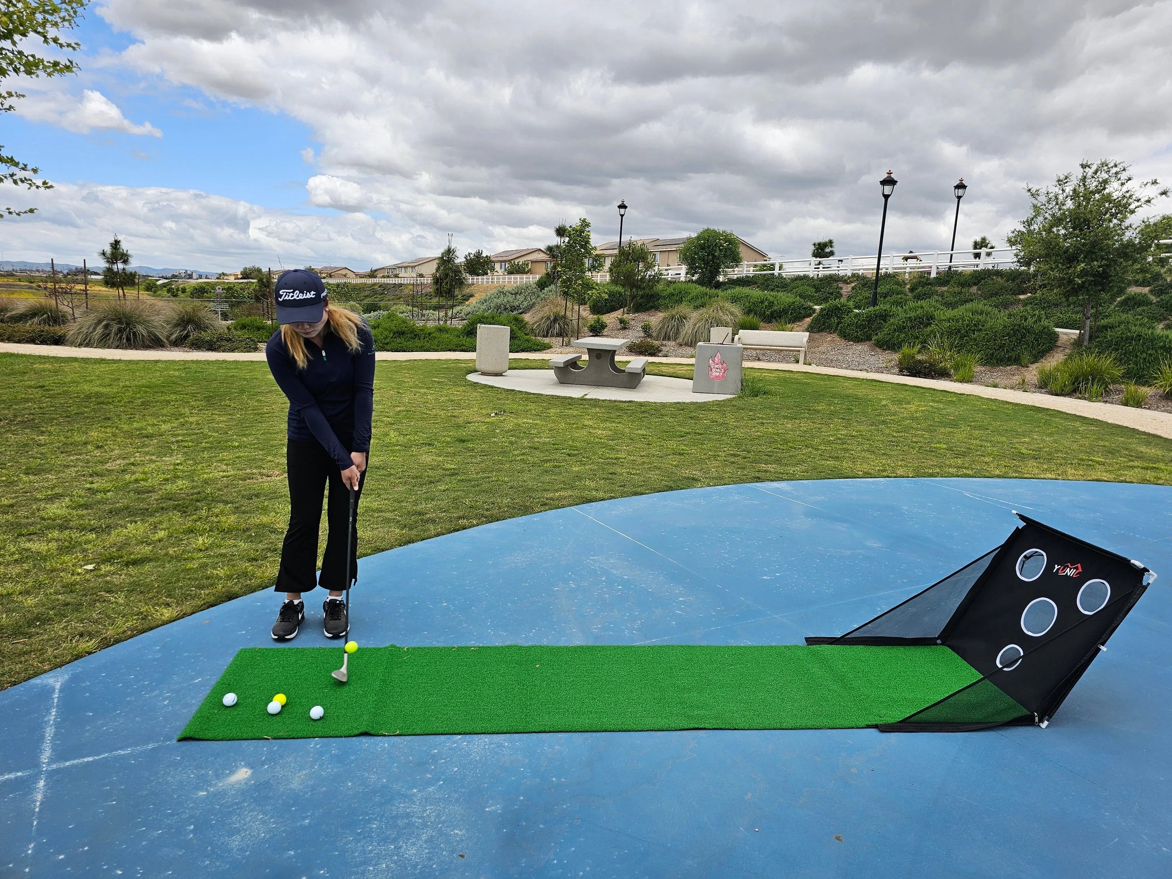 Golf Practice Chipping Net - BIG FRENCHIES