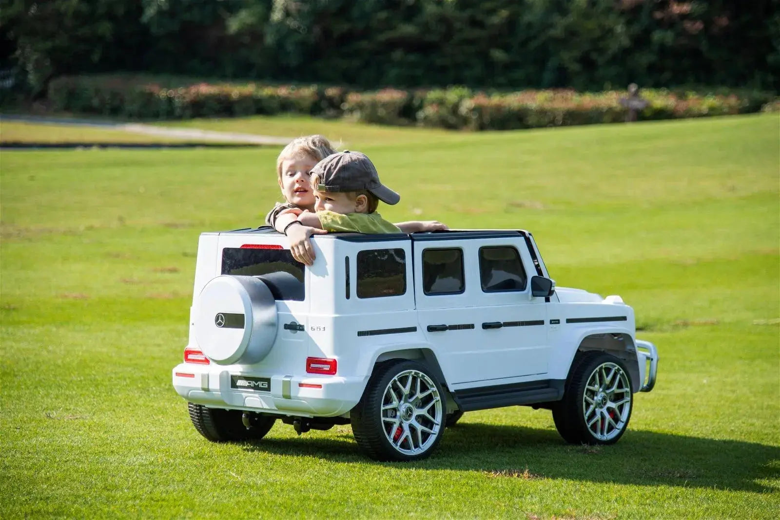 24V 4x4 Mercedes Benz G63 AMG 2 Seater G Wagon Ride on Car - BIG FRENCHIES