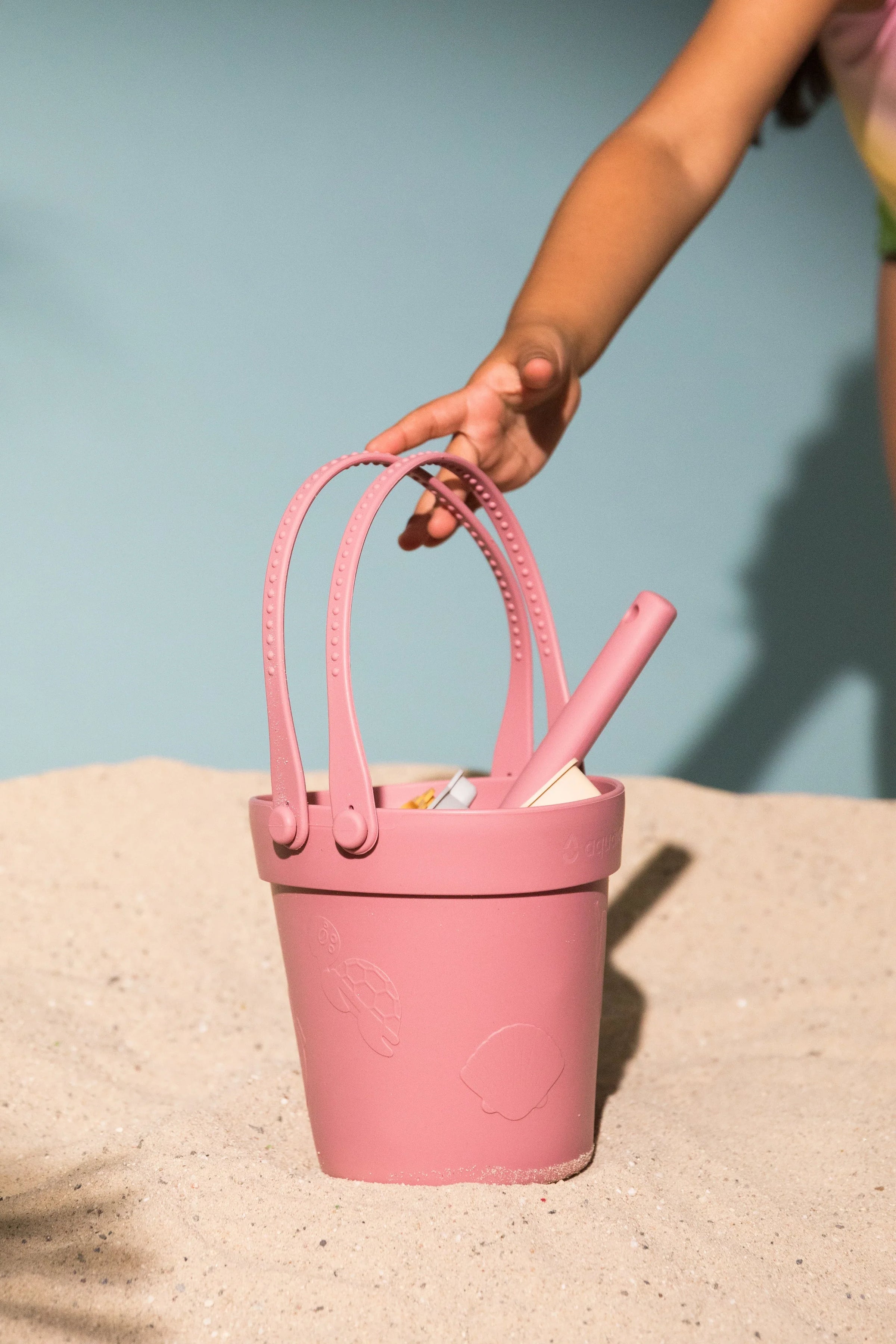 Aquaroo Silicone Beach Bucket Set - BIG FRENCHIES