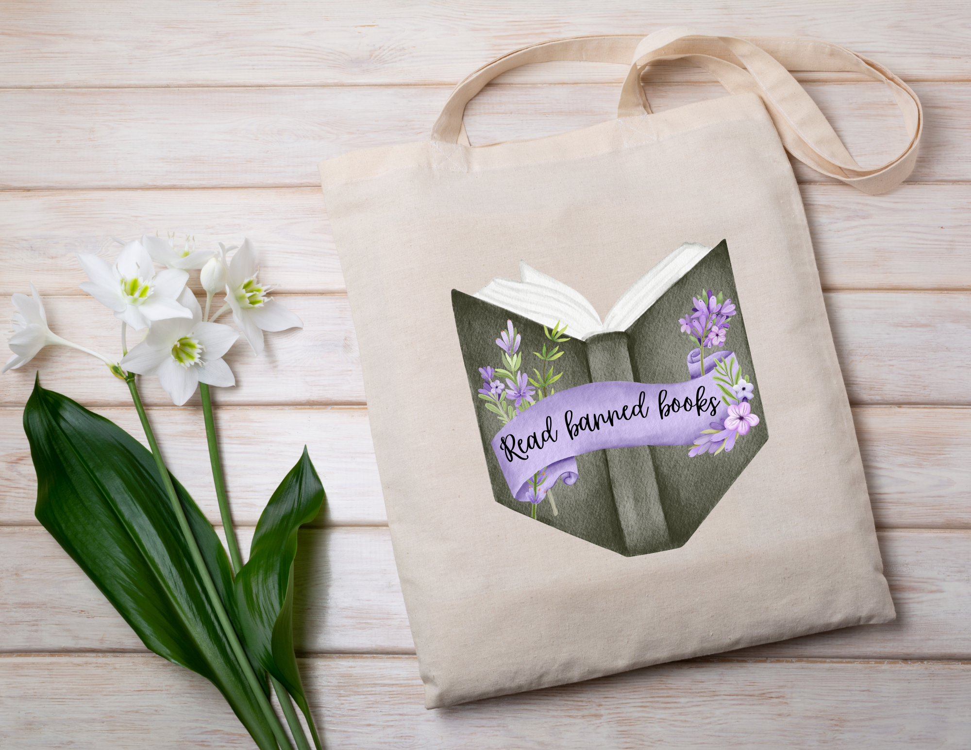 Tote bag: reading themed