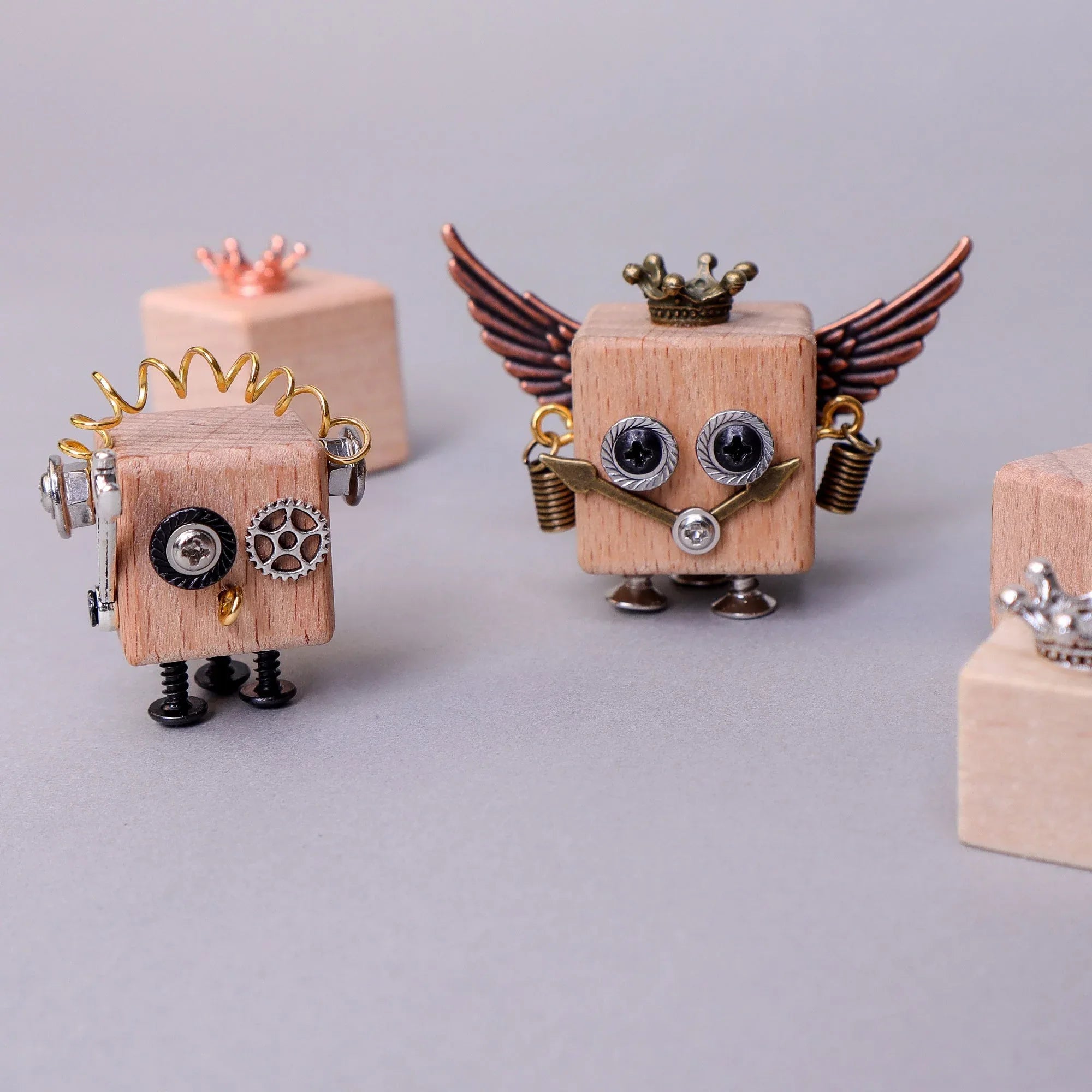 DIY Timberbot Kit – Build 2 Wooden Robots, Make Keychains & Necklaces - BIG FRENCHIES