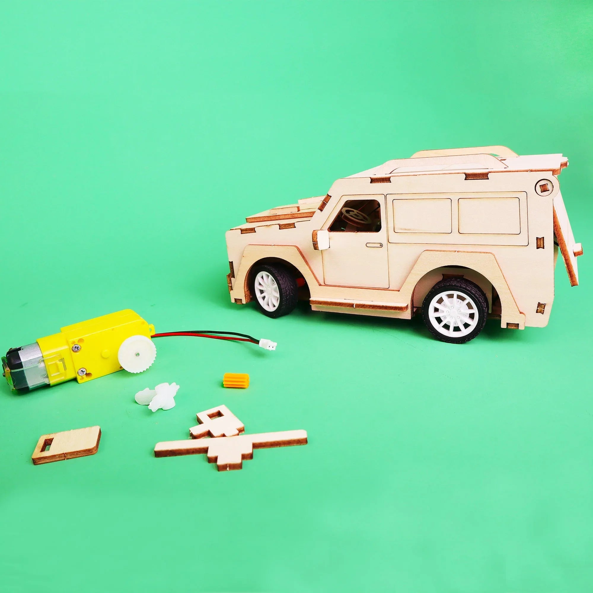 2.4 GHz RC SUV Car DIY Kit, Educational STEM Toy - BIG FRENCHIES