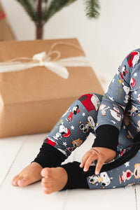 Snooping Around Convertible Footie