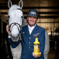 Pyranha Wipe N Spray Fly Repellent for Horses 32 oz. Long-Lasting Insect Control