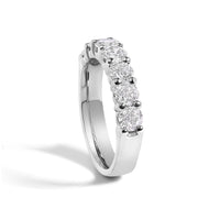 14K White Gold 1 1/2 Cttw Diamond 7 Stone Band Ring