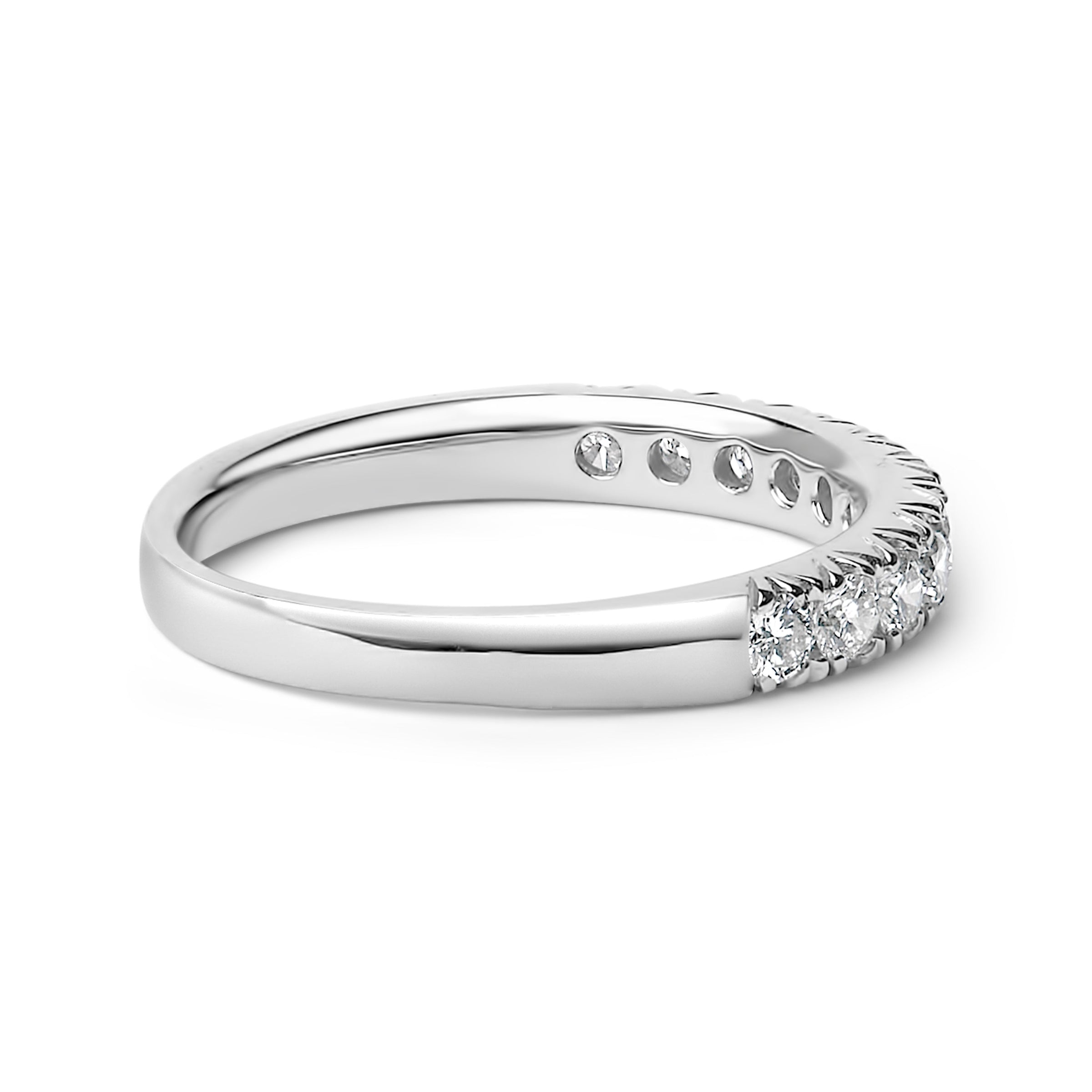 14K White Gold 1/2 Cttw Round Diamond 11 Stone Classic Band