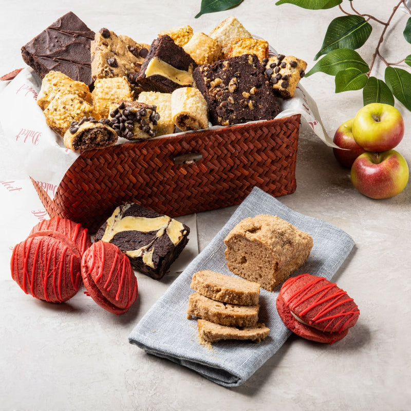 Gourmet Apple Cinnamon Wicker Basket - BIG FRENCHIES