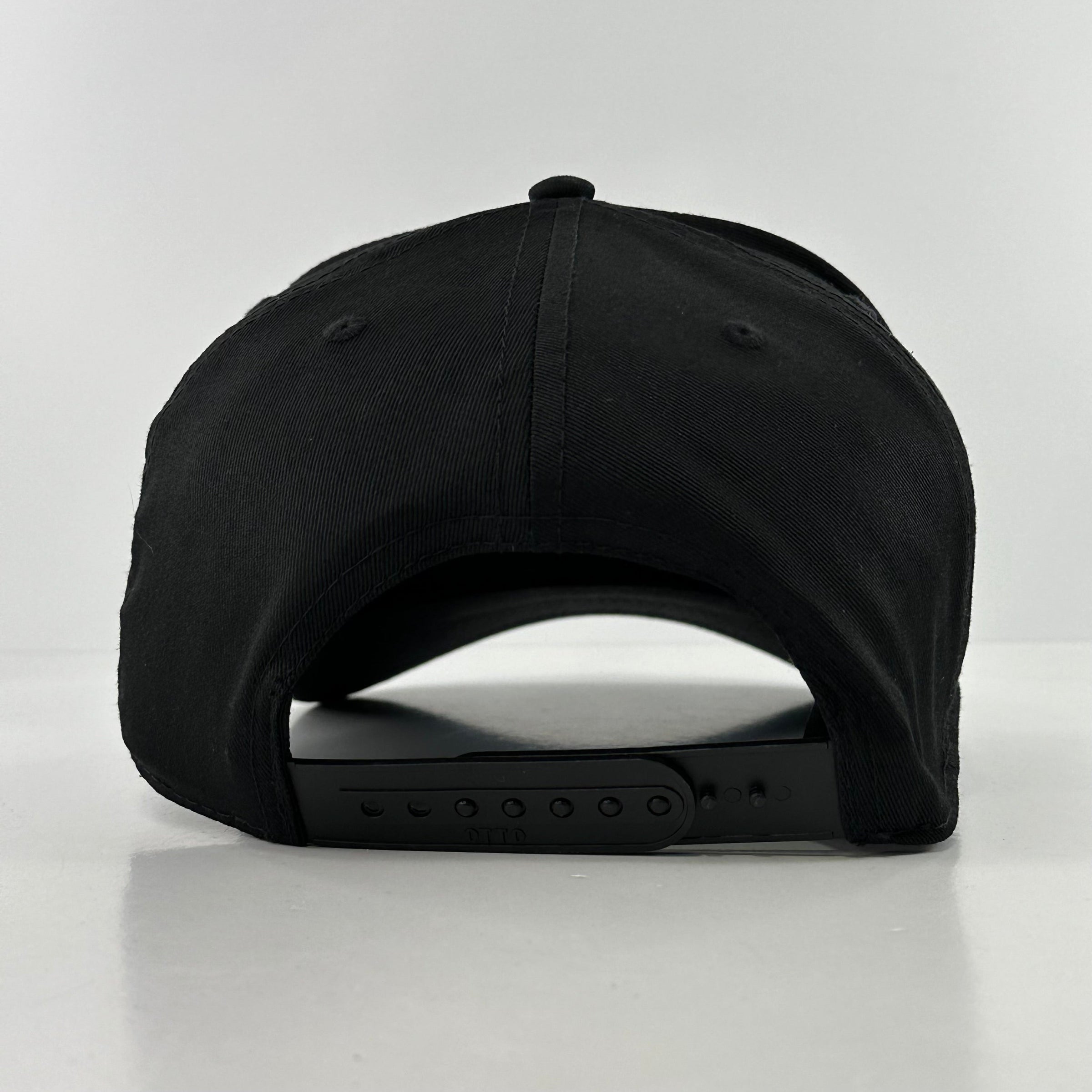 IM HERE TO DRINK AND GET LAID AND IM ALREADY DRUNK SnapBack Cap Funny DRINKING HAT Custom Embroidered