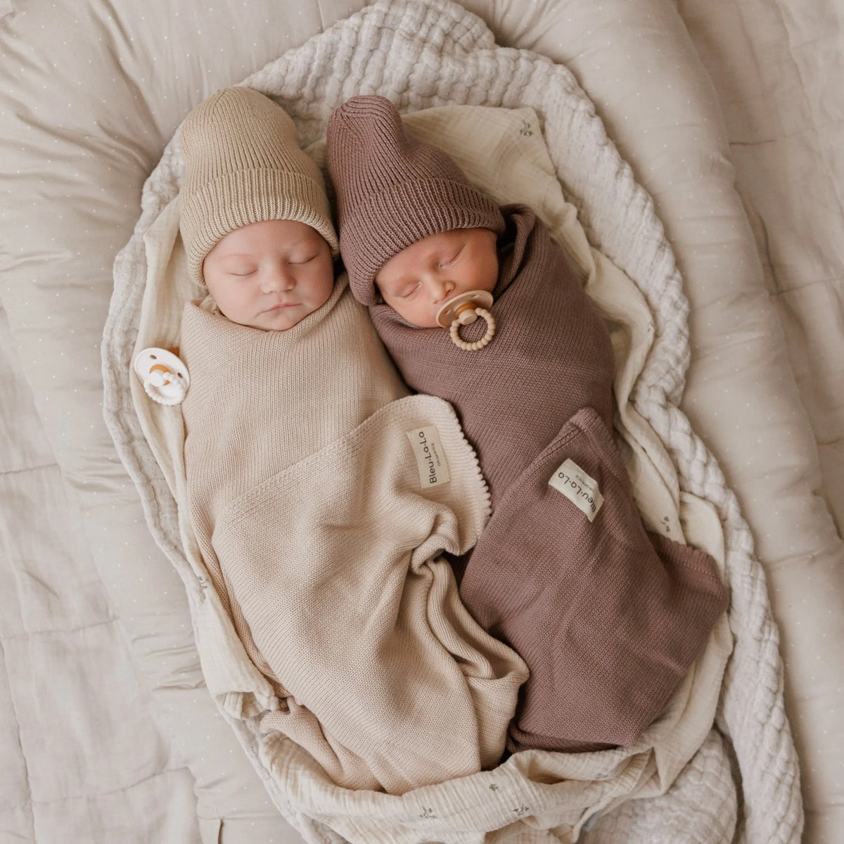Luxe Collection 100% Organic Cotton Luxury Knit Baby Blanket + Hat Set with Gift Box - BIG FRENCHIES