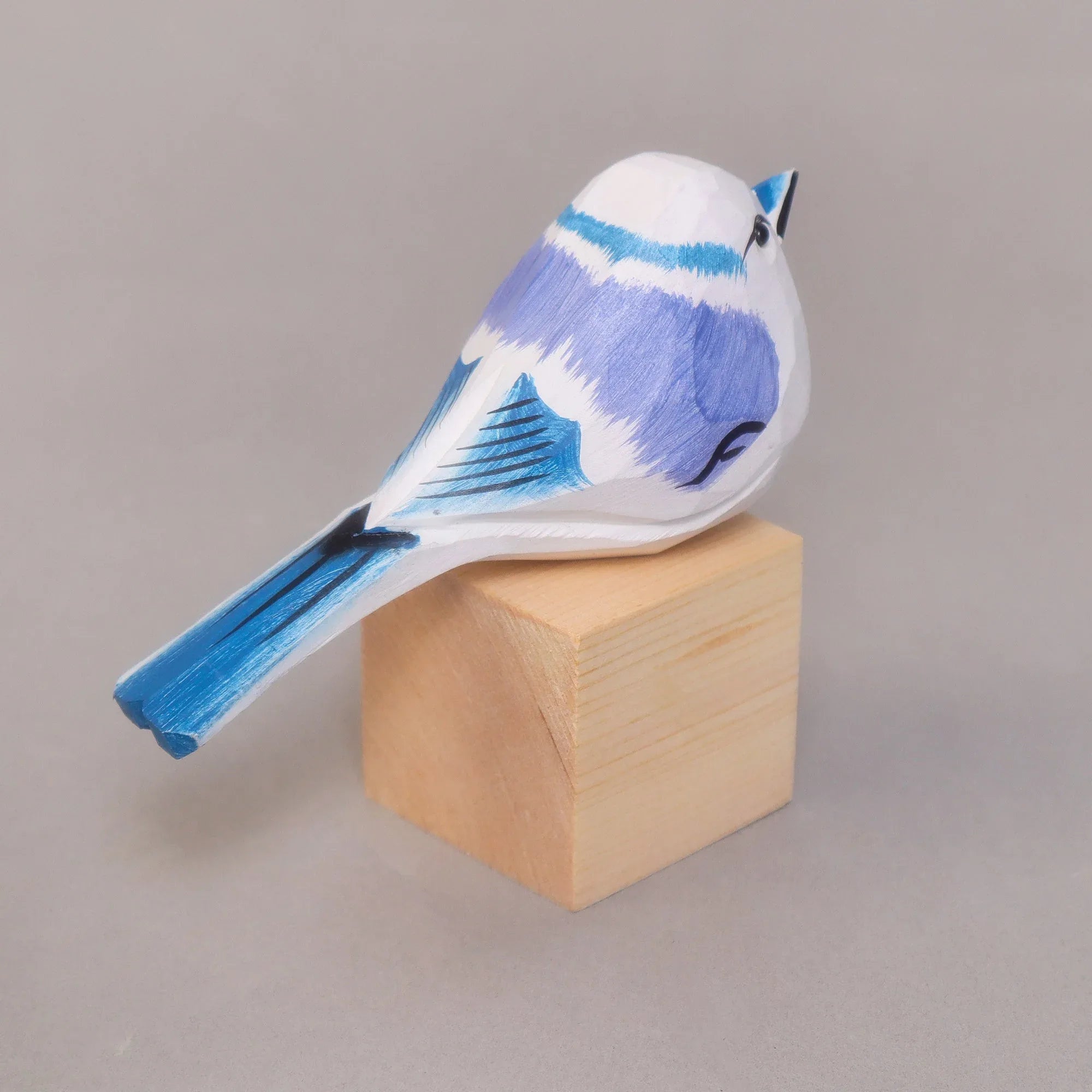 Hand-Carved Wooden Bird Figurine – White - BIG FRENCHIES