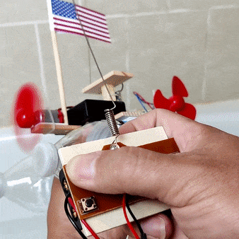RC Propeller Boat DIY Kit, Educational STEM Toy - BIG FRENCHIES