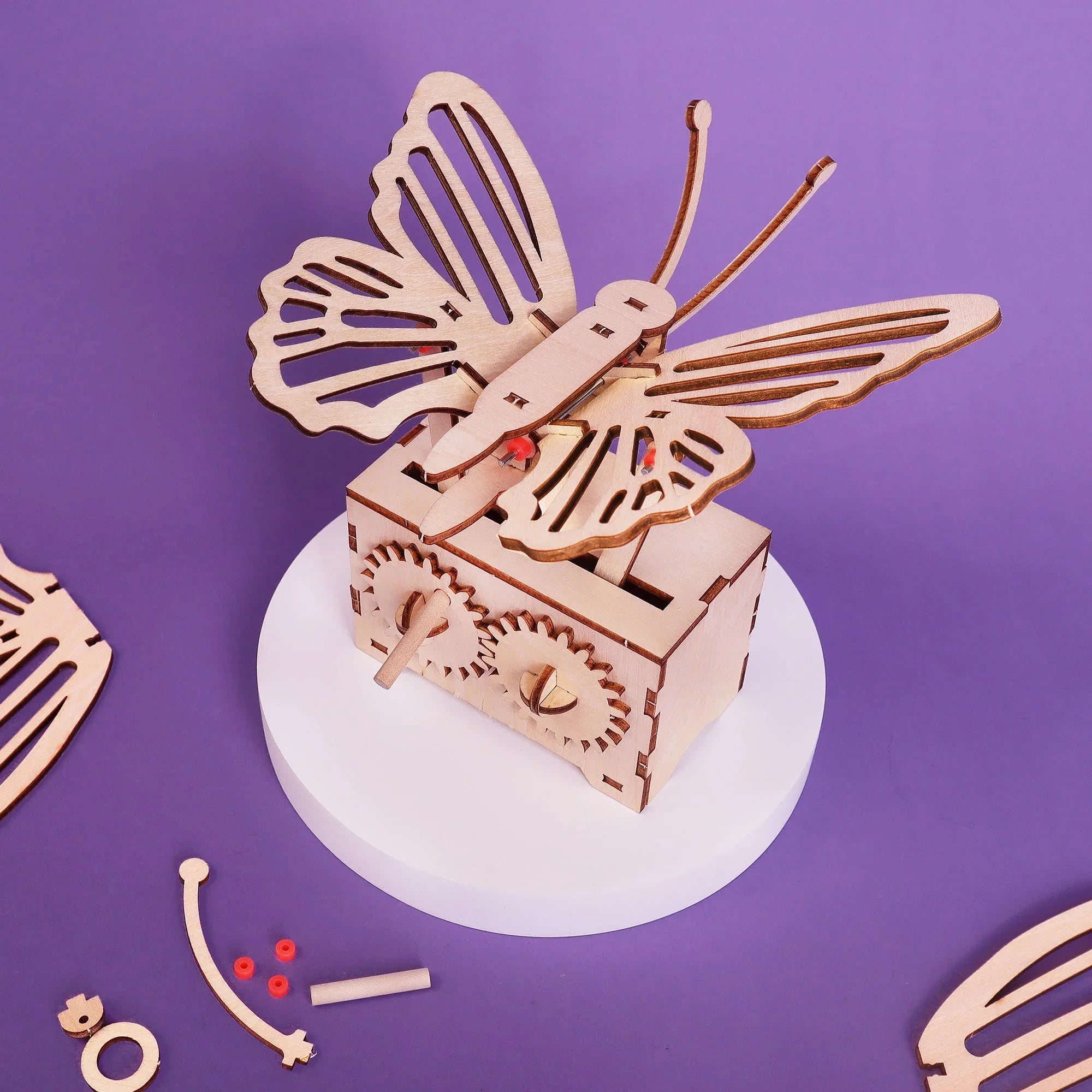 Fluttering Butterfly DIY Kit, Educational STEM Toy - BIG FRENCHIES