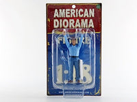 Camera Crew Figure II "Crew Holding Reflector" For 1:18 Scale Models by American Diorama