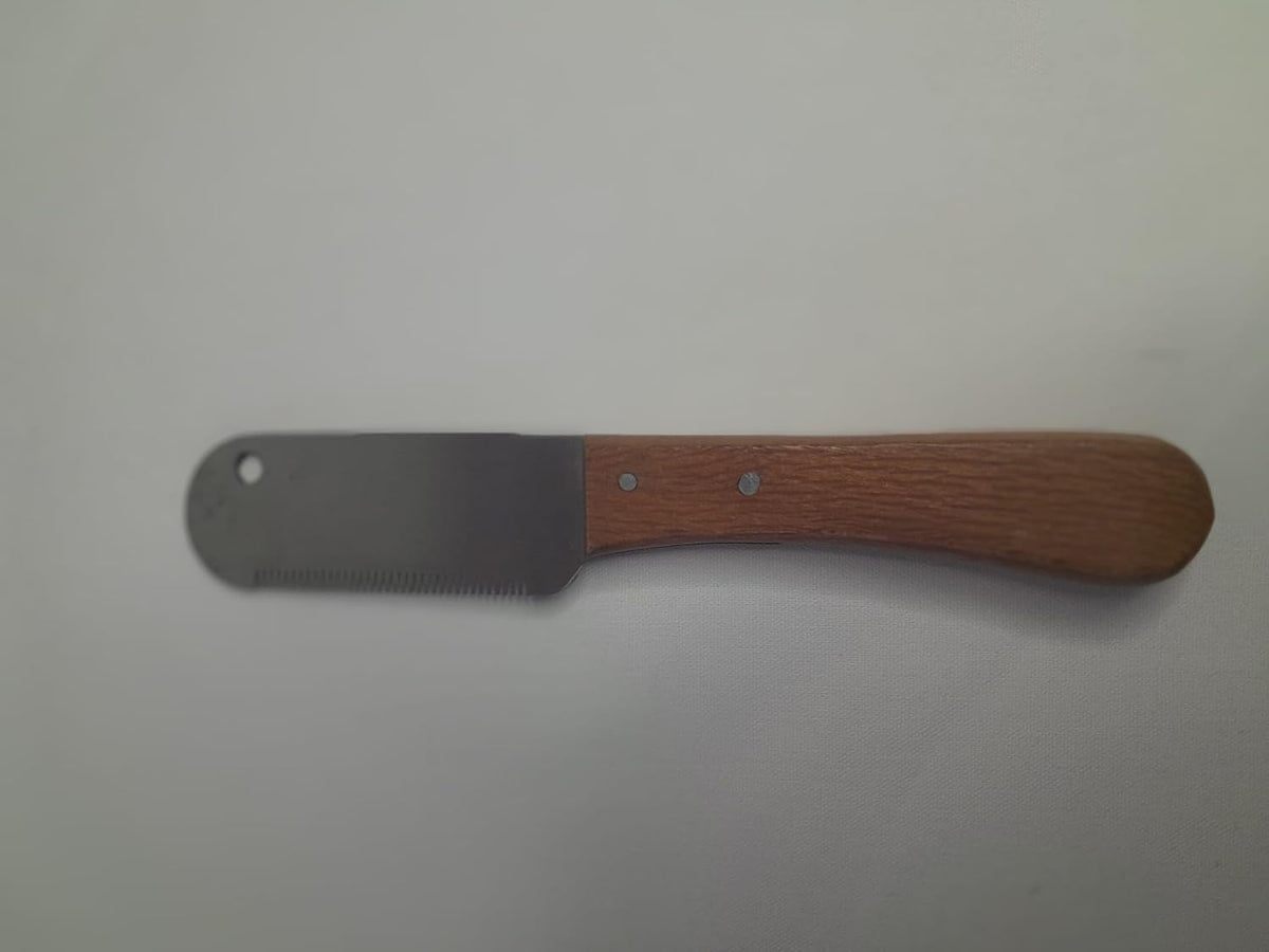 6-Inch Stripping Knife, Wooden Handle Medium Teeth - image 3