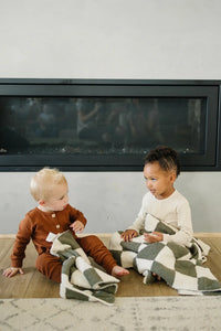 Green Checkered Plush Blanket - BIG FRENCHIES