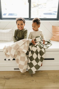 Taupe Checkered Plush Blanket - BIG FRENCHIES
