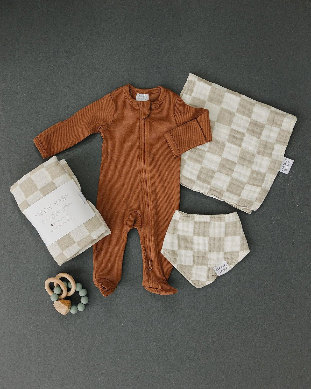 Taupe Checkered Muslin Bib - BIG FRENCHIES