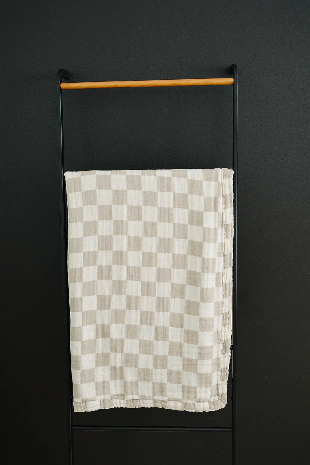 Taupe Checkered Muslin Quilt - BIG FRENCHIES