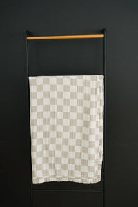 Taupe Checkered Muslin Quilt - BIG FRENCHIES