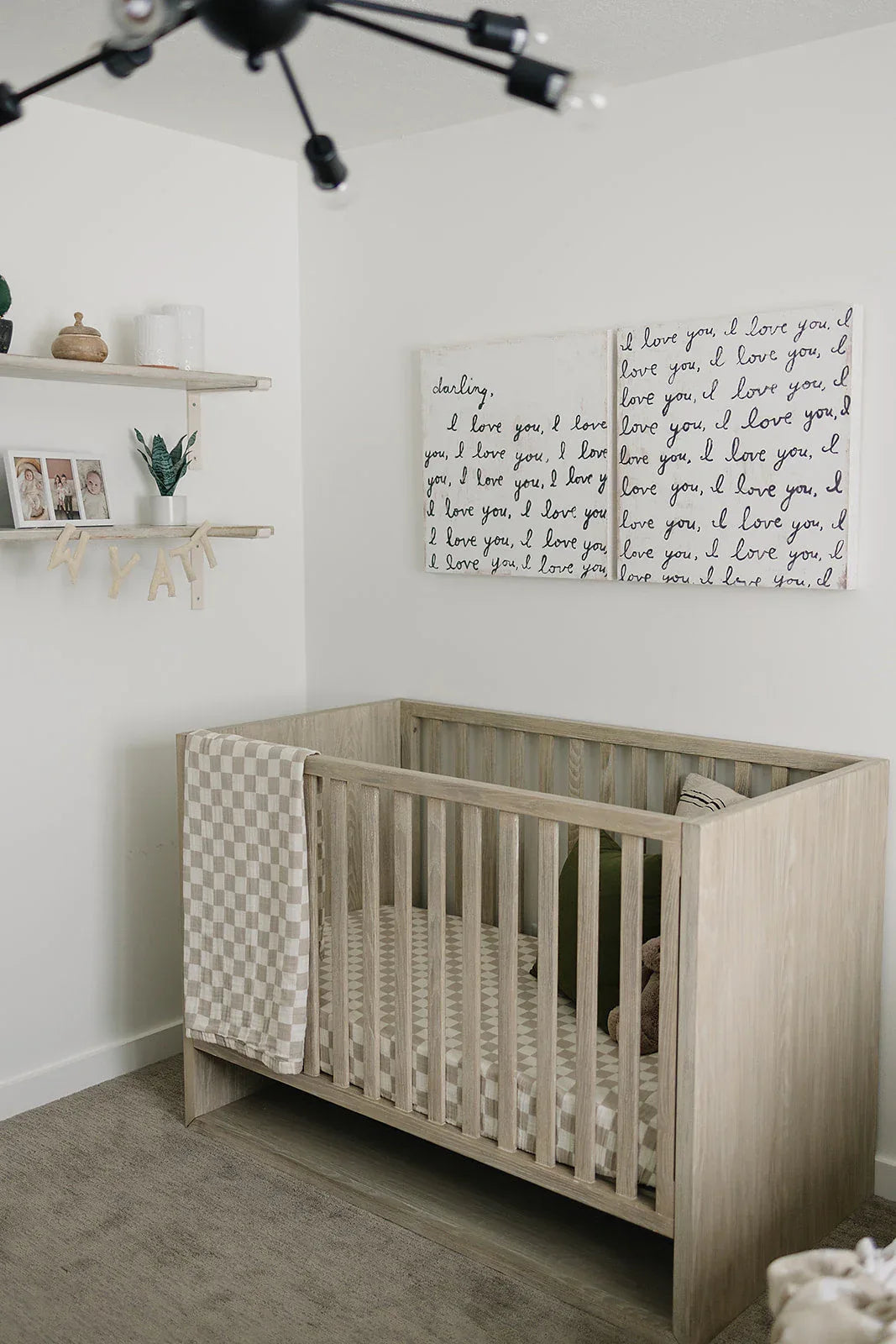 Taupe Checkered Muslin Crib Sheet - BIG FRENCHIES