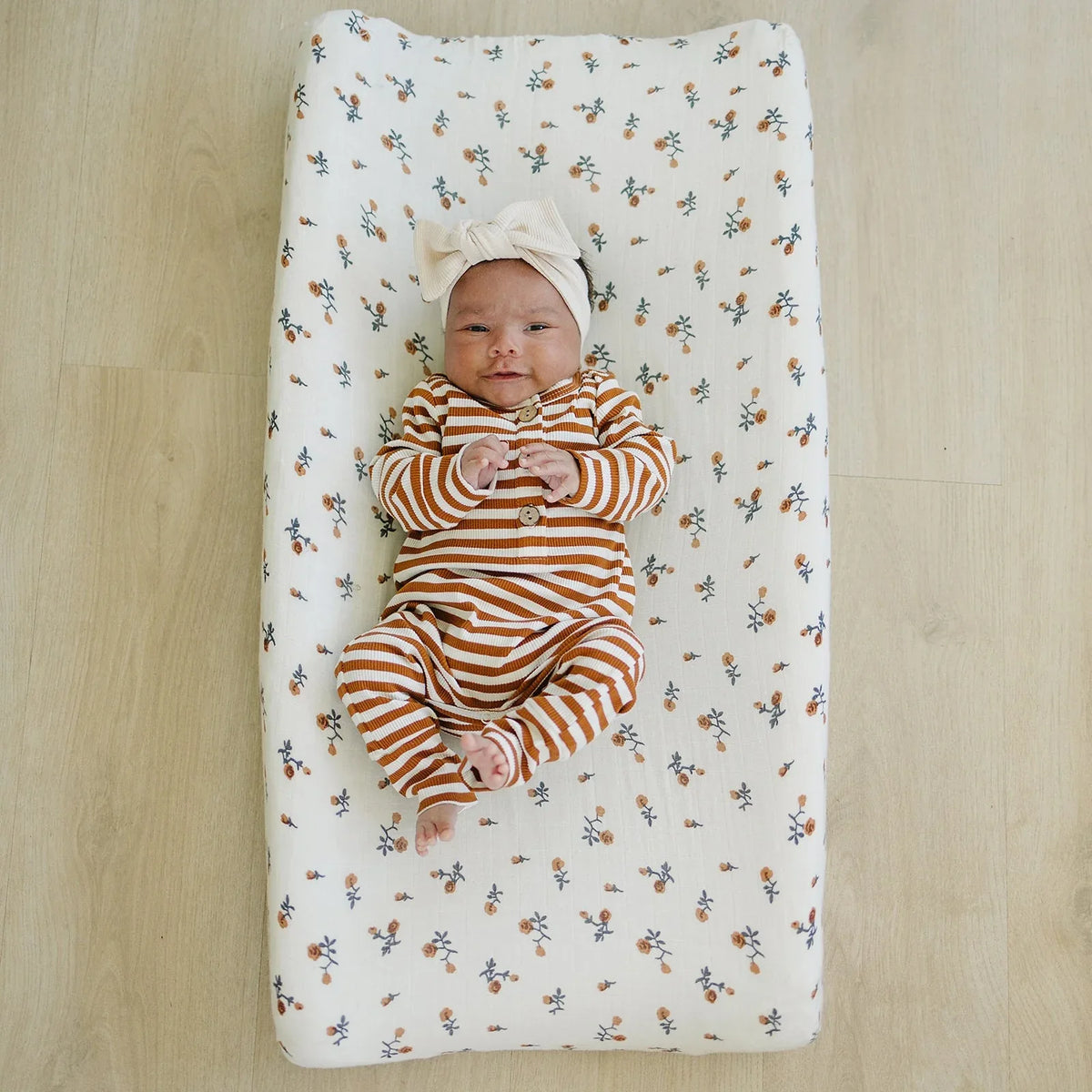 Cream Floral Muslin Changing Pad Cover - BIG FRENCHIES