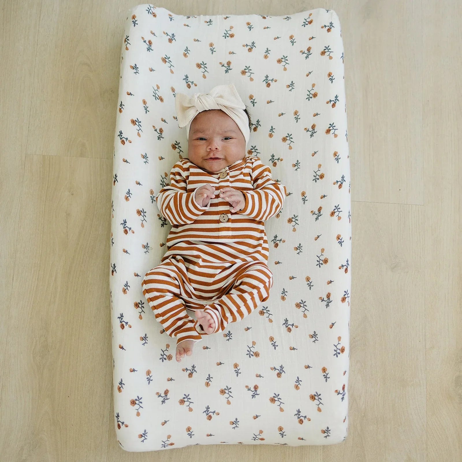 Cream Floral Muslin Changing Pad Cover - BIG FRENCHIES