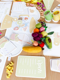 Smoothie Shop Dramatic Play Kit