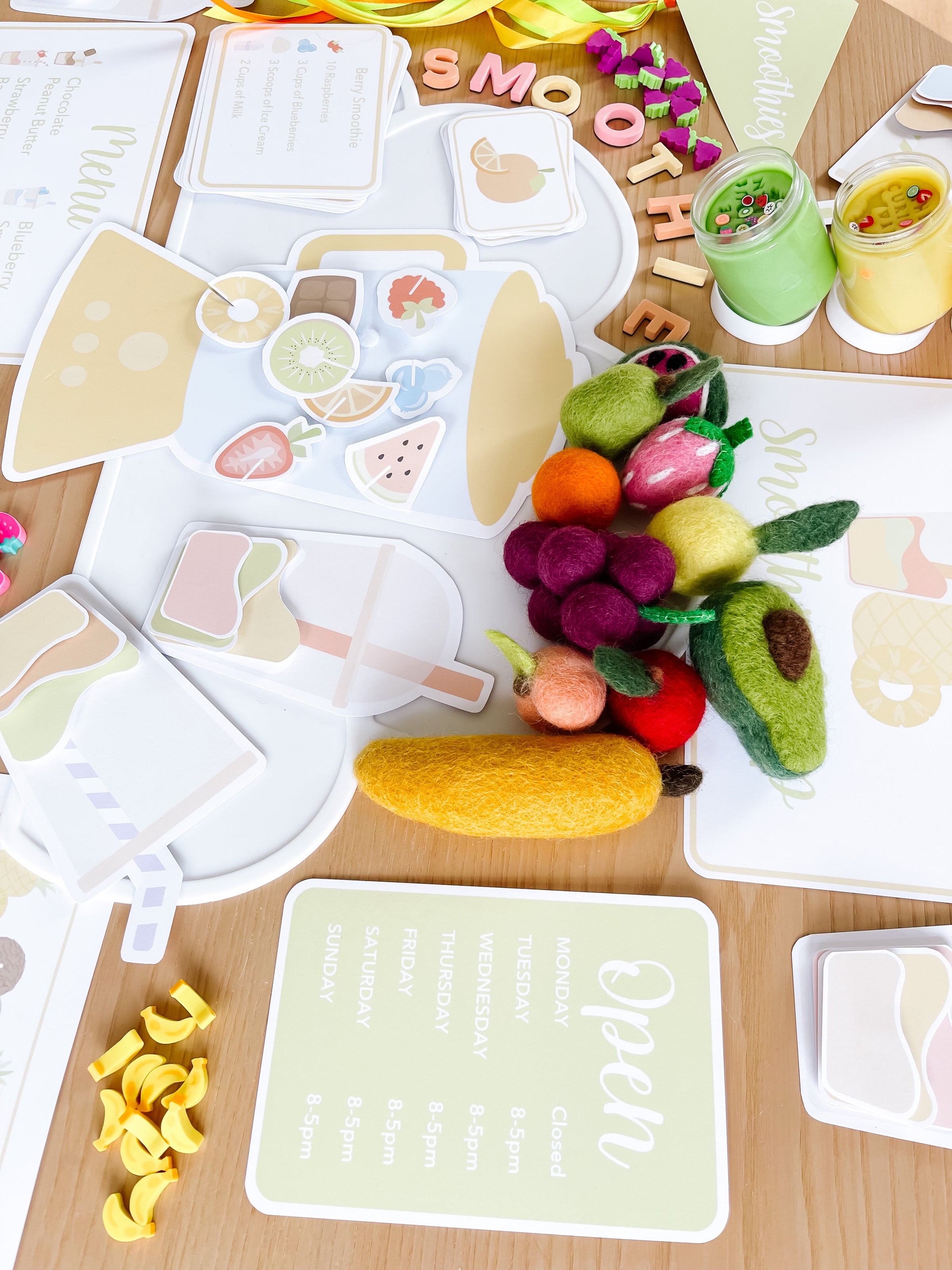 Smoothie Shop Dramatic Play Kit