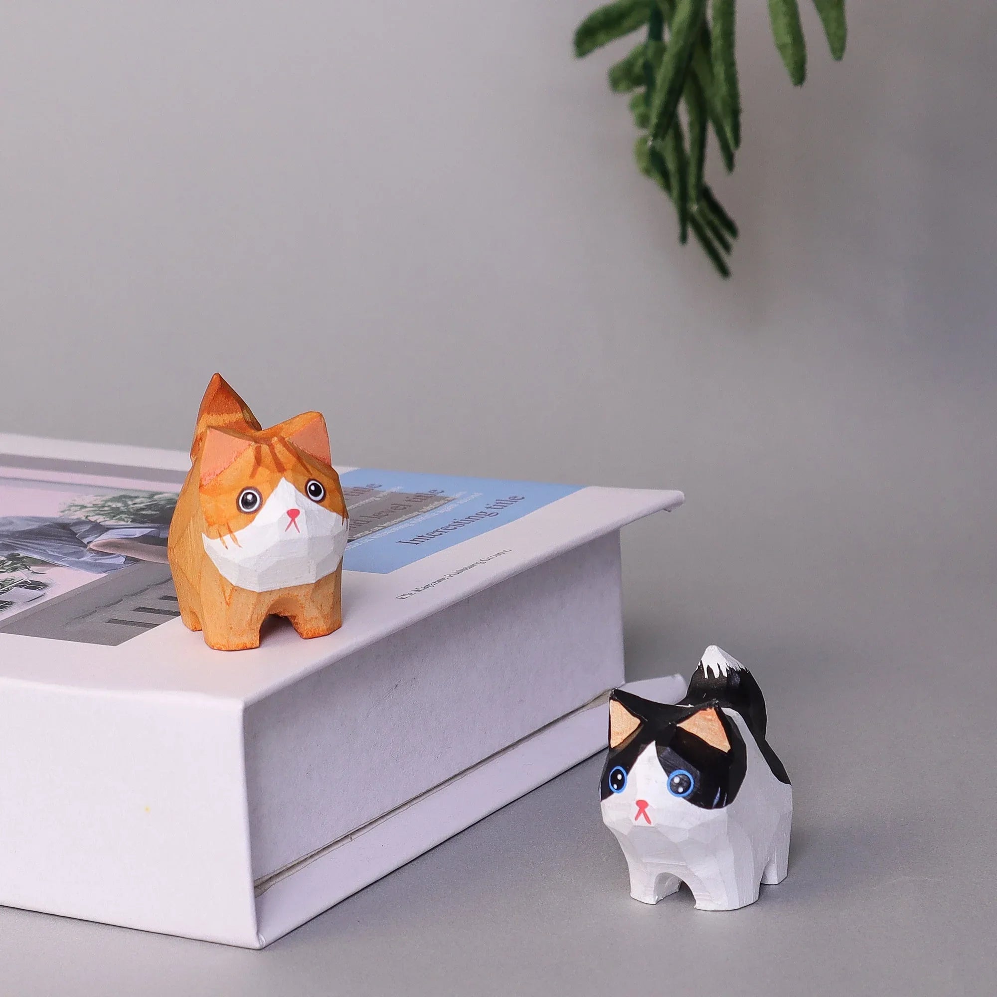Hand-Carved Wooden Cats, Personalized Gift for Cat Lovers - BIG FRENCHIES