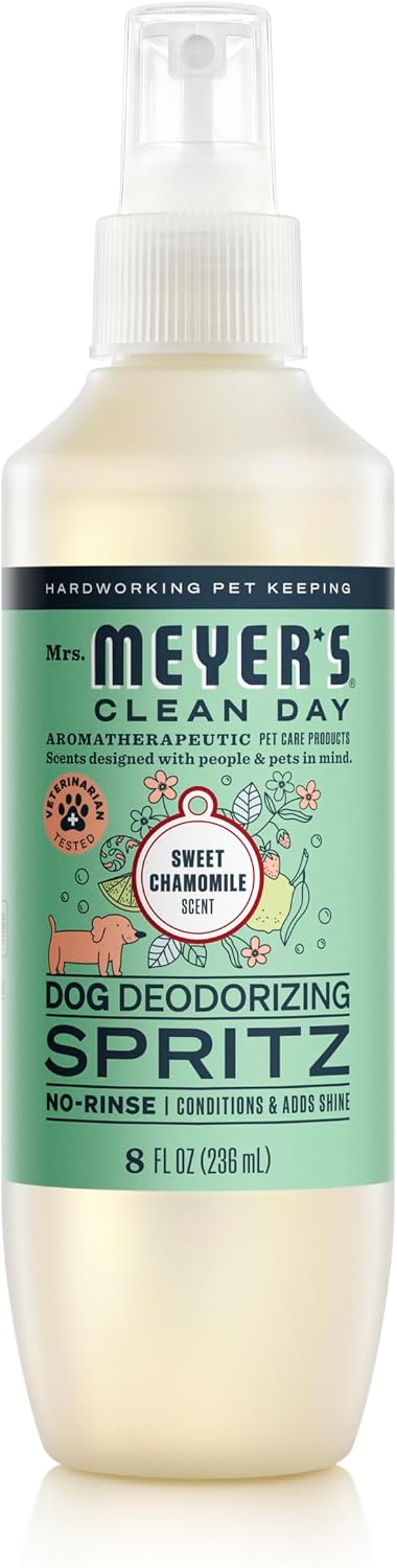 MRS. MEYER'S Clean Day Dog Deodorizing Spray, White Peach Scent - Sweet Chamomile / 8oz
