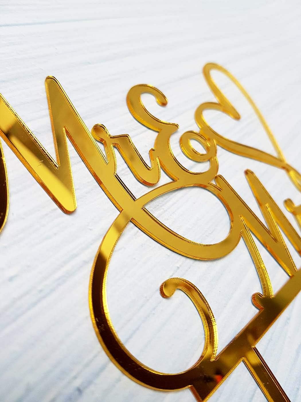 AMINJIE Mr and Mrs cake topper in mirror gold acrylic, 6.1 x 6.5 inches - view 3
