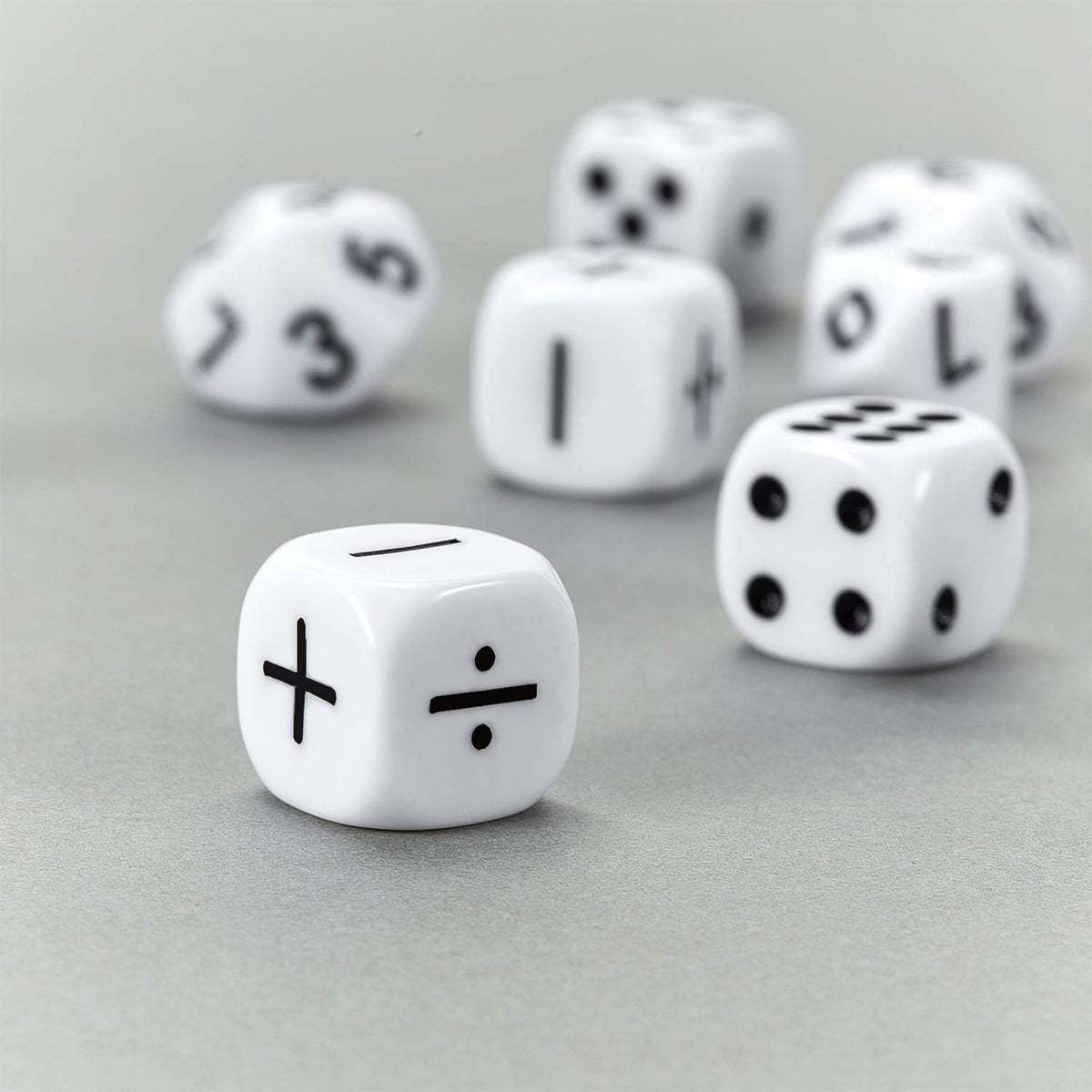 Gejoy math teaching dice set, 18 white and black dot, number and operation dice with bag - view 3