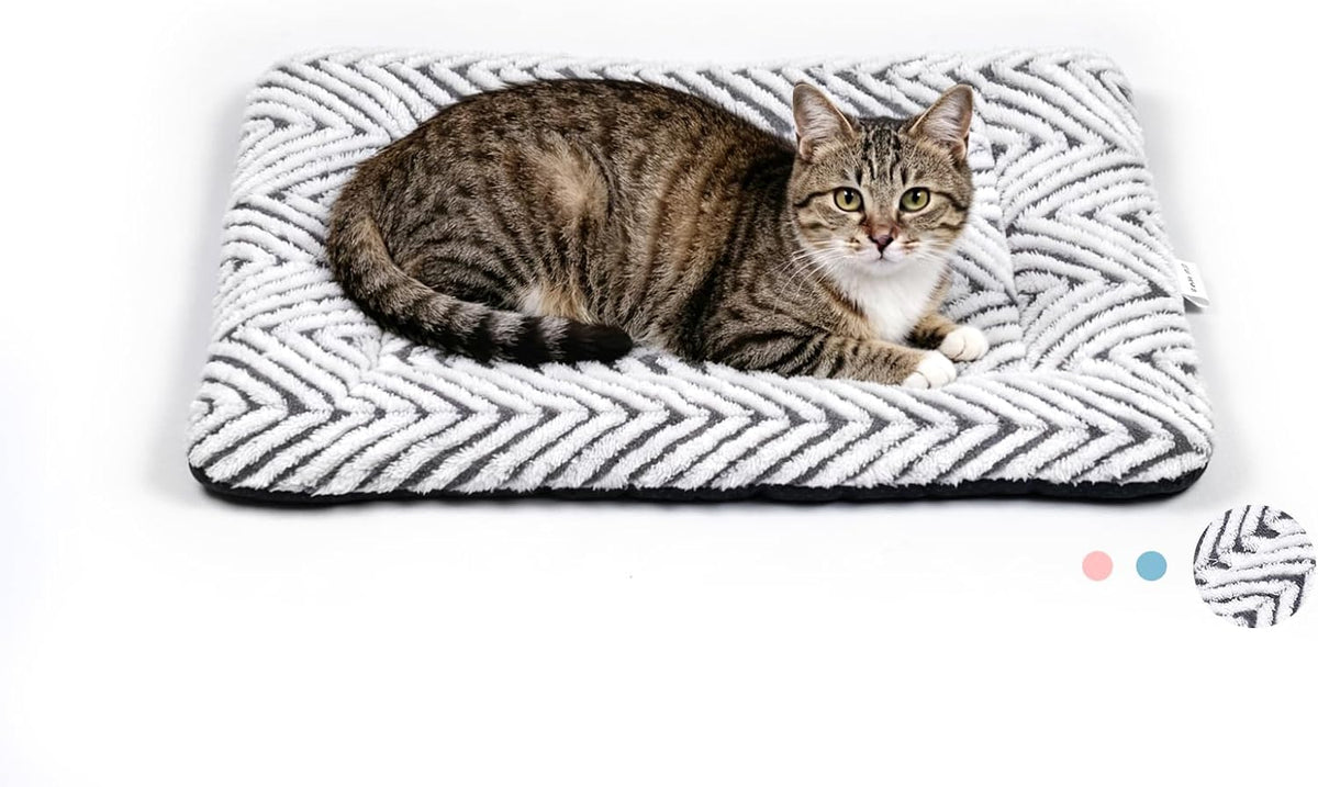 Mora Pets Dog Crate Pad Washable Cat Dog Bed for Crate Flat Pet - 22''L x 13''W x 1.5''Th / V: Chevron Grey