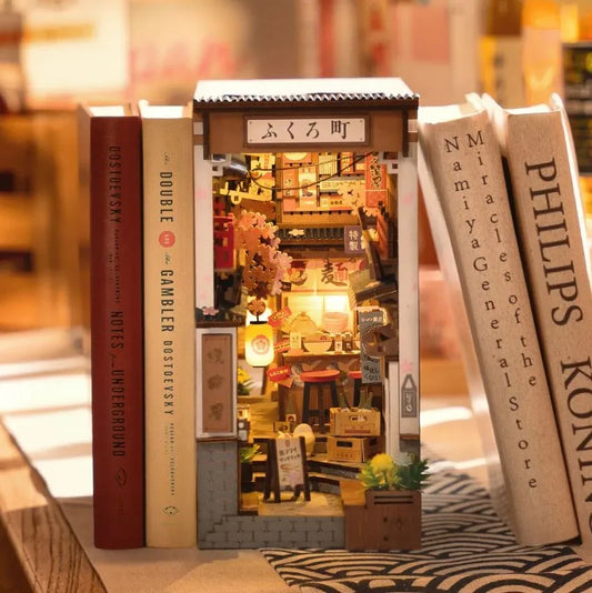 Sakura Wine Alley Book Nook - BIG FRENCHIES