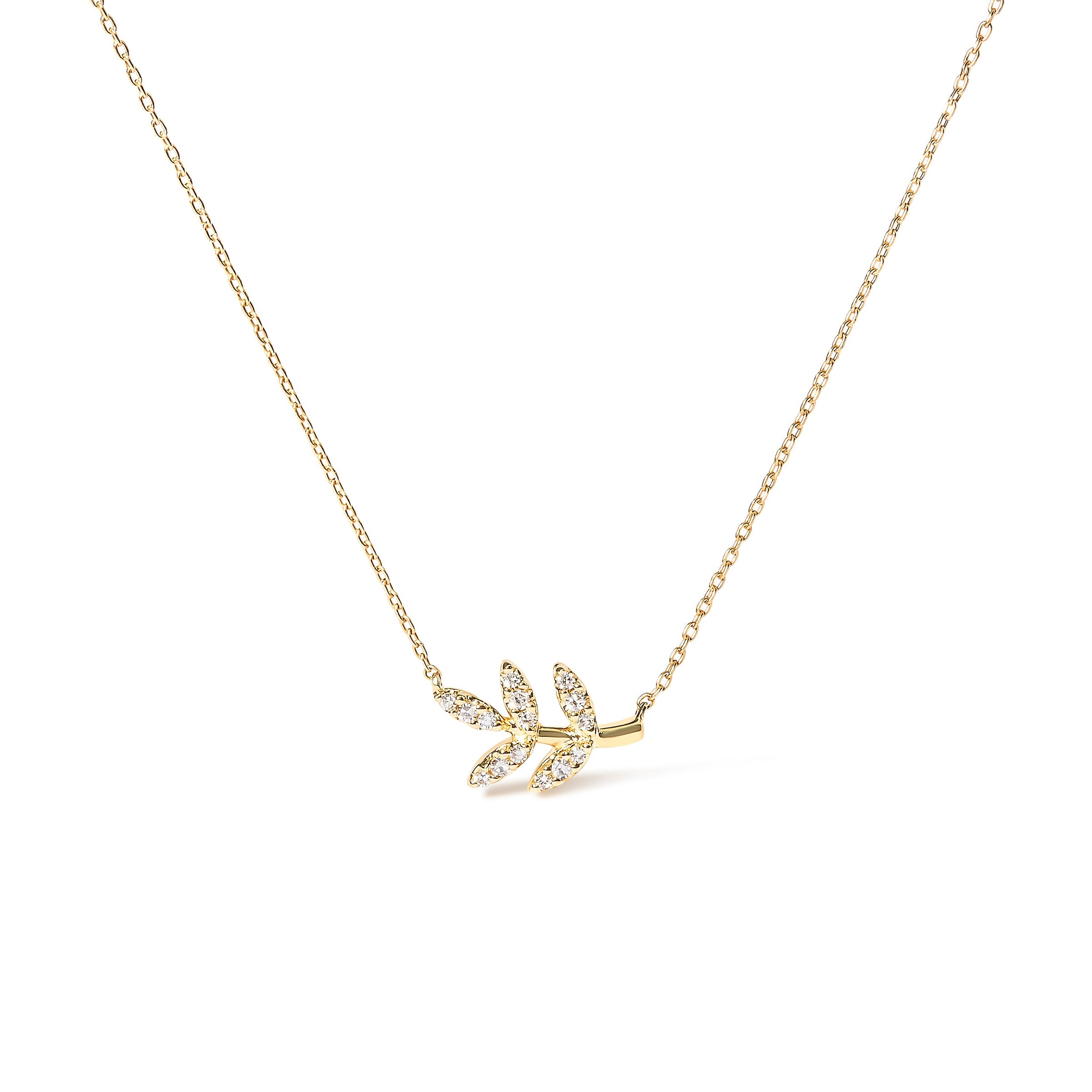 10K Yellow Gold 1/10 Cttw Diamond Leaf and Branch 18" Pendant Necklace (H-I Color, I1-I2 Clarity)