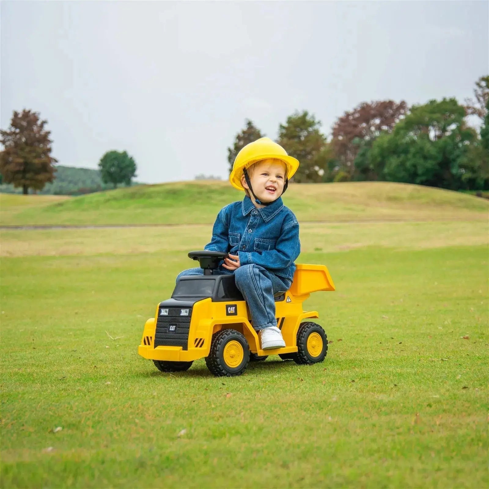 CAT Dump Truck 6V Ride-On Toy - BIG FRENCHIES